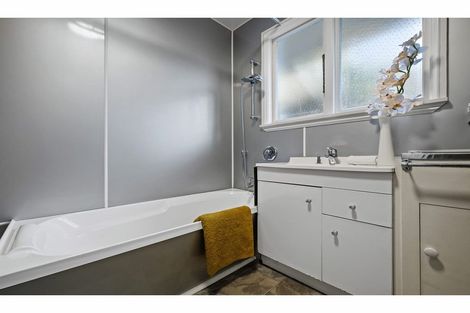 Photo of property in 2/483 Gloucester Street, Linwood, Christchurch, 8011