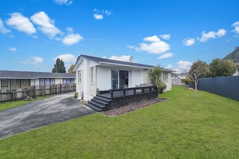Photo of property in 6 Warihi Place, Ngongotaha, Rotorua, 3010