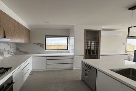Photo of property in 35a Ksenia Drive, Flat Bush, Auckland, 2019