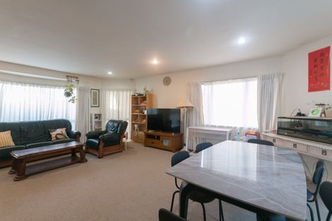Photo of property in 42 Caribbean Drive, Unsworth Heights, Auckland, 0632