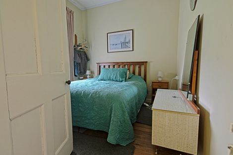 Photo of property in 6 Gladstone Street, Westport, 7825