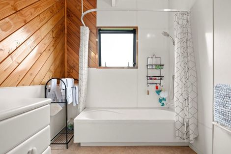 Photo of property in 4 Tupelo Street, Pukete, Hamilton, 3200