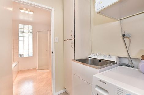 Photo of property in 119 Awaroa Road, Helensville, 0800