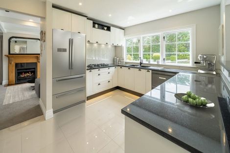 Photo of property in 29 Padnell Crescent, Paparangi, Wellington, 6037