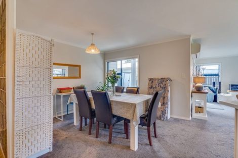 Photo of property in 2/18 Milton Road, Orewa, 0931