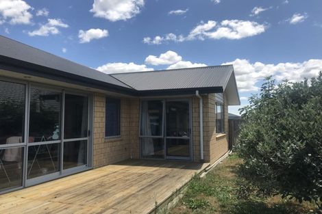 Photo of property in 5 Capricorn Place, Rototuna North, Hamilton, 3210