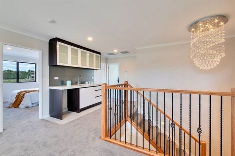 Photo of property in 1 Huahua Crescent, Papakura, 2110