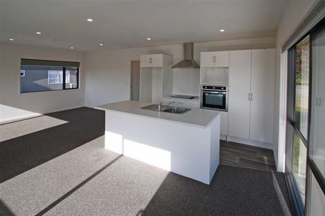Photo of property in 52b Brois Street, Frankleigh Park, New Plymouth, 4310