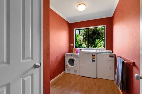 Photo of property in 852 Frankley Road, Hurworth, New Plymouth, 4371