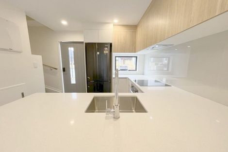 Photo of property in 6/327 Glengarry Road, Glen Eden, Auckland, 0602