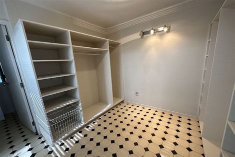 Photo of property in 23 Bernleigh Terrace, West Harbour, Auckland, 0618