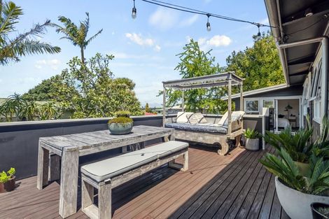 Photo of property in 12 Tyne Road, Forrest Hill, Auckland, 0620