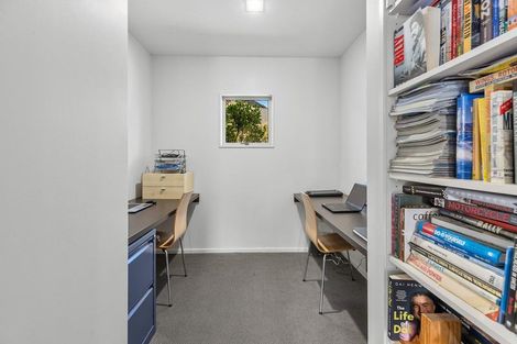 Photo of property in 16 Allenby Place, Wanaka, 9305