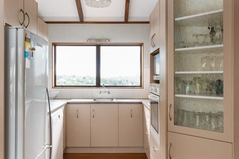 Photo of property in 16 Langstone Street, Welcome Bay, Tauranga, 3112