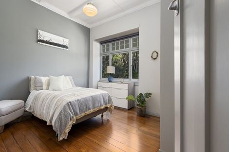 Photo of property in 101 Gover Street, New Plymouth, 4310
