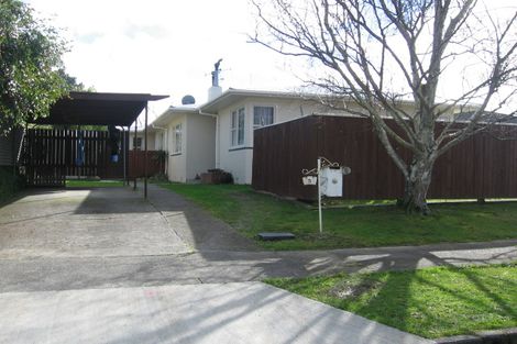 Photo of property in 5 Newhaven Place, Roslyn, Palmerston North, 4414