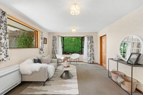 Photo of property in 15 Topaz Place, Bishopdale, Christchurch, 8053