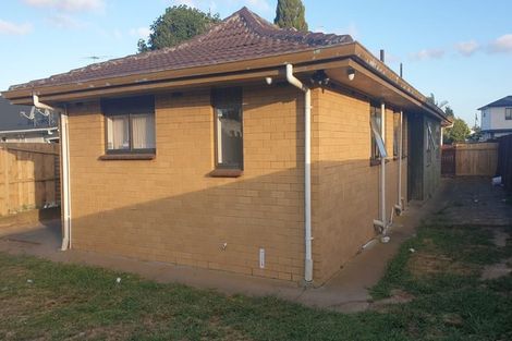 Photo of property in 2/134a Kolmar Road, Papatoetoe, Auckland, 2025