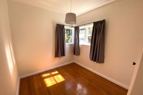 Photo of property in 90 Sunshine Avenue, Karori, Wellington, 6012