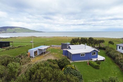 Photo of property in 15 Surrey Street, Orepuki, Riverton, 9881