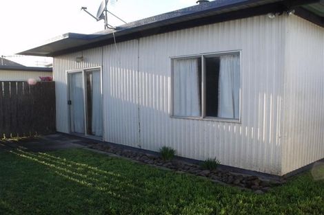 Photo of property in 2/404 Ikanui Road, Frimley, Hastings, 4120