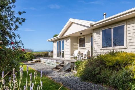 Photo of property in 345 Waihakeke Road, Waihakeke, Carterton, 5792