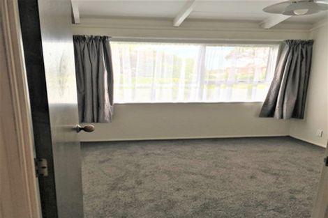 Photo of property in 3/42 Manuka Road, Glenfield, Auckland, 0629