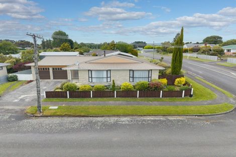 Photo of property in 74 Ormond Street, Woodville, 4920