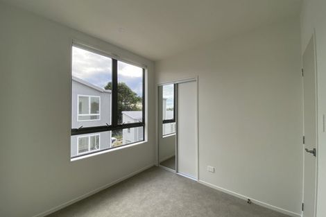 Photo of property in 5/2 Moor Avenue, Te Atatu Peninsula, Auckland, 0610