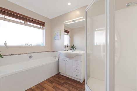 Photo of property in 19 Clydesburn Avenue, Te Puke, 3119