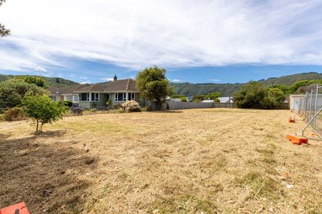 Photo of property in 16 Sladden Street, Naenae, Lower Hutt, 5011
