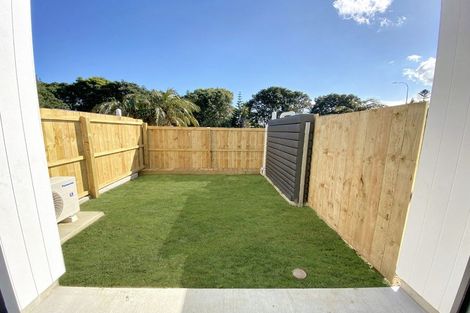 Photo of property in 11c Kelburn Lane, Mangere, Auckland, 2022