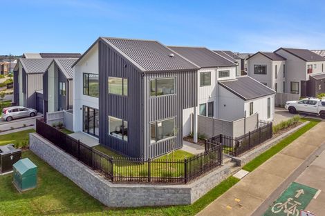 Photo of property in 78 Metoriti Crescent, Karaka, 2124