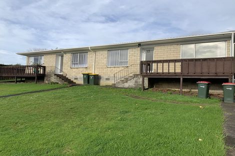 Photo of property in 2/6 Clunie Place, Highland Park, Auckland, 2010