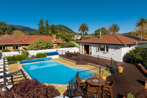 Photo of property in 15 Avon Terrace, The Wood, Nelson, 7010