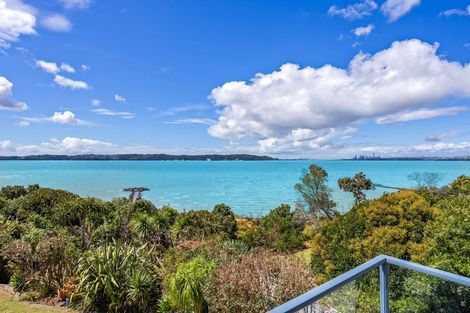 Photo of property in 5 Capstan Court, Te Atatu Peninsula, Auckland, 0610
