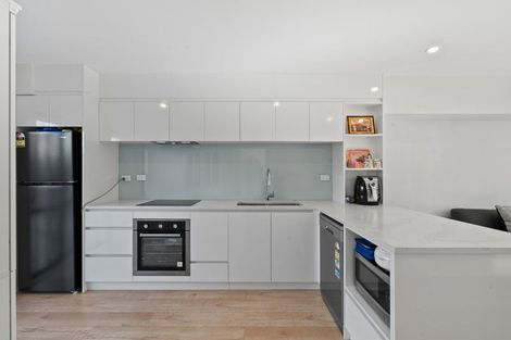 Photo of property in 160c Hill Road, Manurewa, Auckland, 2105