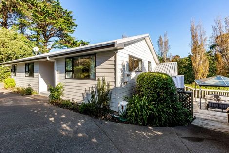 Photo of property in 48 Sailmaker Close, Whitby, Porirua, 5024