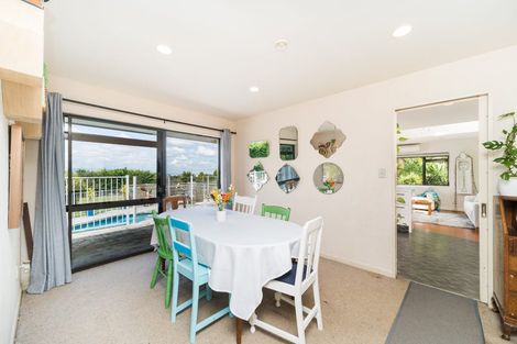 Photo of property in 49 Schnell Drive, Kelvin Grove, Palmerston North, 4414