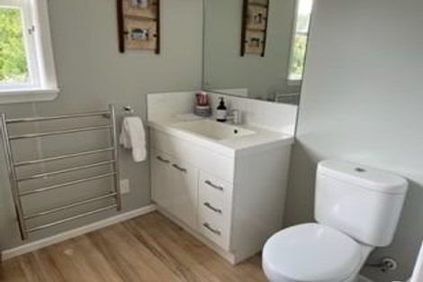 Photo of property in 7 Meadowvale Avenue, Forrest Hill, Auckland, 0620