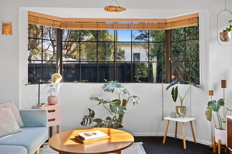 Photo of property in 5 Nicolas Avenue, Glen Eden, Auckland, 0602
