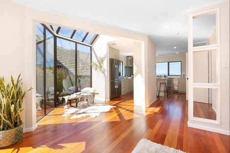 Photo of property in 9 Satara Crescent, Khandallah, Wellington, 6035