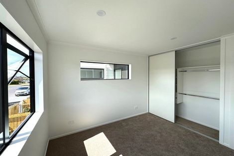 Photo of property in 56f Cyclamen Road, Mangere, Auckland, 2022
