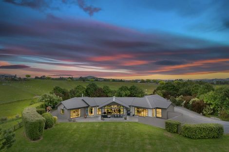 Photo of property in 19 Jg Wilson Drive, Waipukurau, 4281