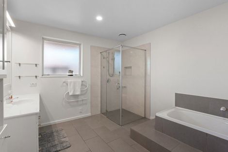 Photo of property in 42 Welsford Street, Woodend, 7610