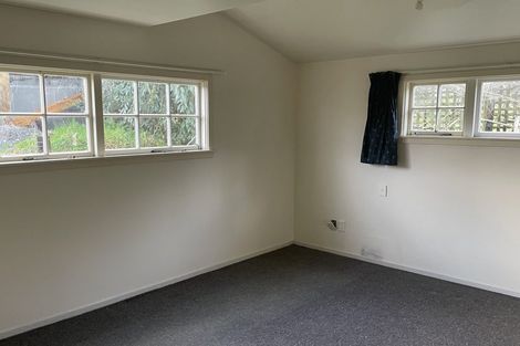 Photo of property in 40 Koe Street, Moana, 7872