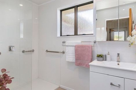 Photo of property in 29a Hardy Street, Waterloo, Lower Hutt, 5011