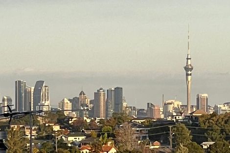 Photo of property in 1/41 High Road, Glenfield, Auckland, 0629