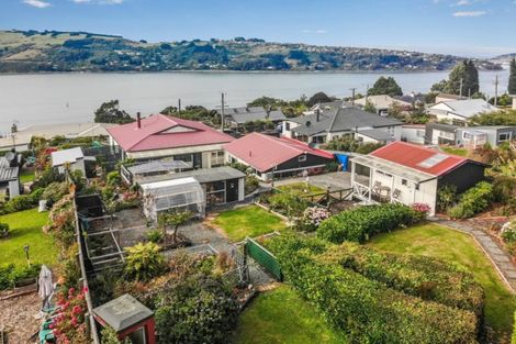 Photo of property in 11 Monowai Road, Ravensbourne, Dunedin, 9022