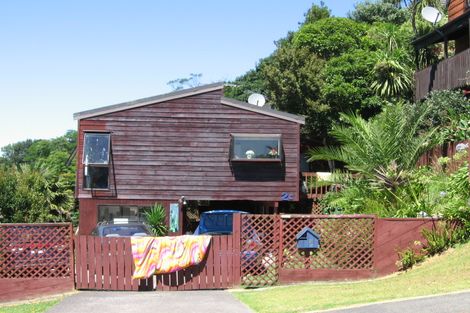 Photo of property in 3/2 Mcglashen Place, Beach Haven, Auckland, 0626